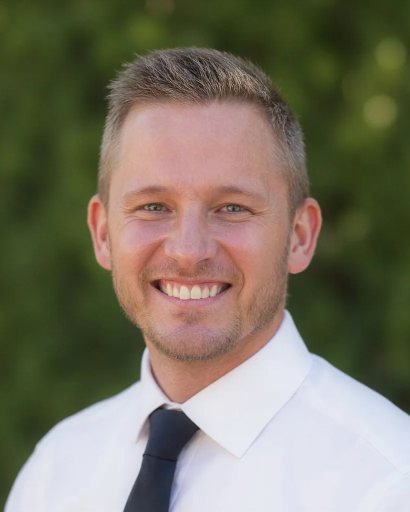 Professional AI headshot of a man, made by Headshots from his own selfies